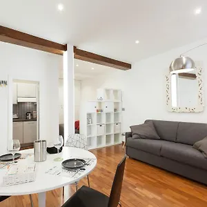 Urbana Lodge, Monti Roma