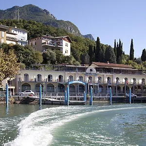 https://lovere-resort-spa.it-lombardy.com