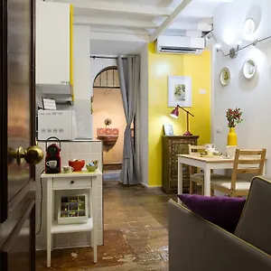 Stella's In Monti Roma