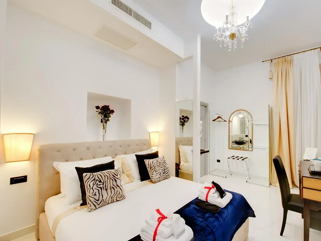 Queen Palace Suites Rome